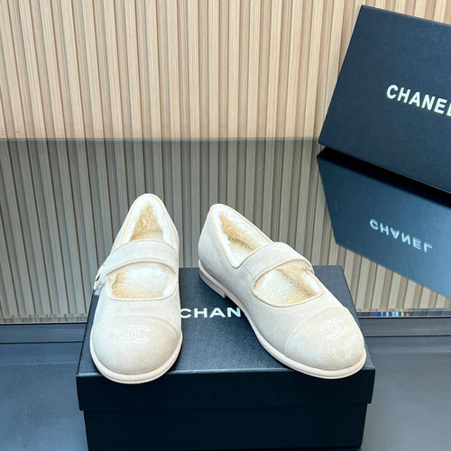 CHANEL 25S FURRY MARY JANE SHOES IN IVORY SUEDE