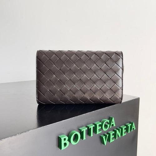 BOTTEGA VENETA ANDIAMO BAG 19 IN FONDANT CALFSKIN
